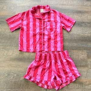 Girls Satin Button-Up Heart Striped Pajama Set - art class Pink size 8